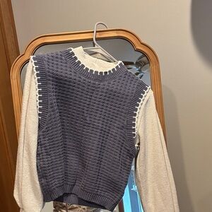 Jessica Simpson Navy and Cream Sweater